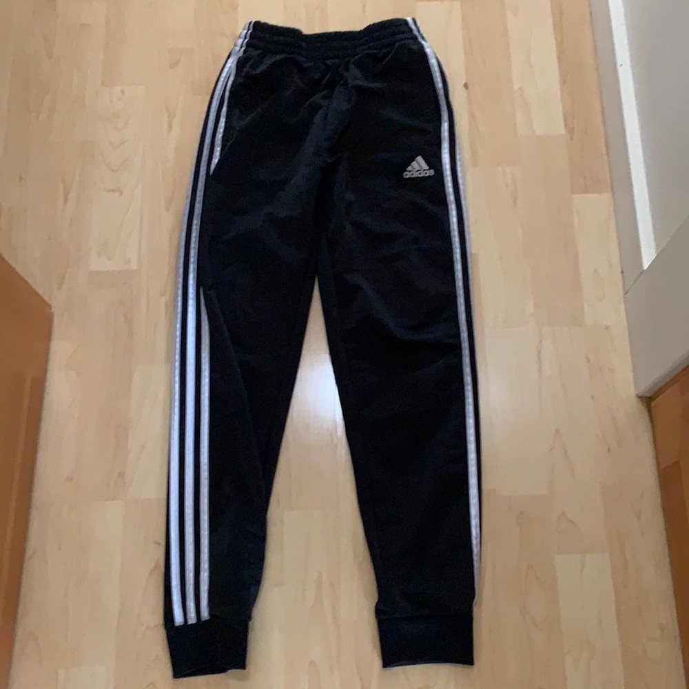 Boys adidas pants 10/12